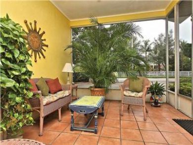 Lovely Furnished Porch